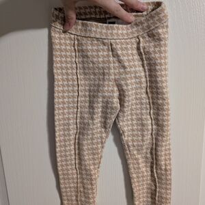 Janie and Jack Tan and White Houndstooth Knit Leggings